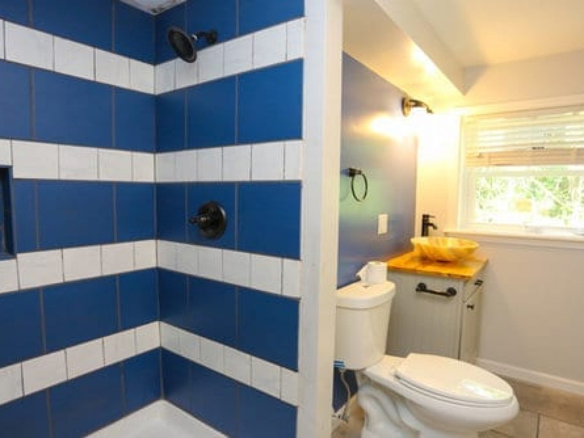 22 Bedroom Rental Apartment on the Outer Banks ~ Kill Devil Hills 22 Bedroom Rental Apartment on the Outer Banks ~ Kill Devil Hills