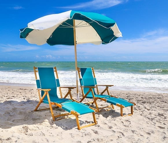 beach chair with umbrella